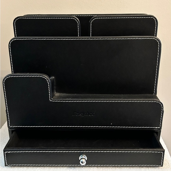 Black wooden faux leather Tablet & Phone charging station with 6port USB charger - Picture 1 of 7